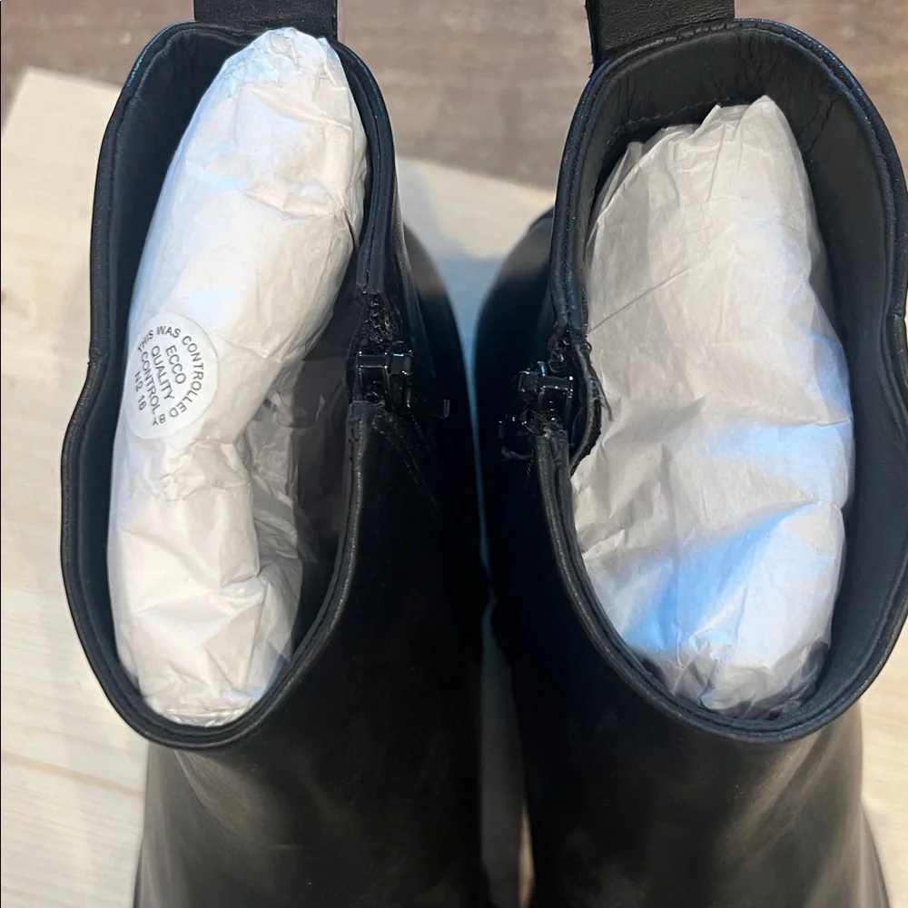 ECCO Women boots. Size US 10-10.5 NWT - Picture 8 of 8